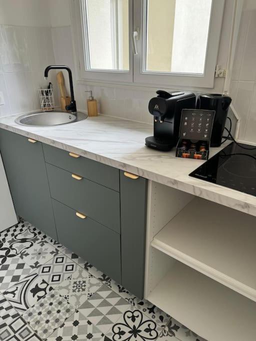 Luxe Studio Chic Aux Buttes-Aux-Cailles A 5Min Du Metro, Parking Prive Disponible Parigi Esterno foto